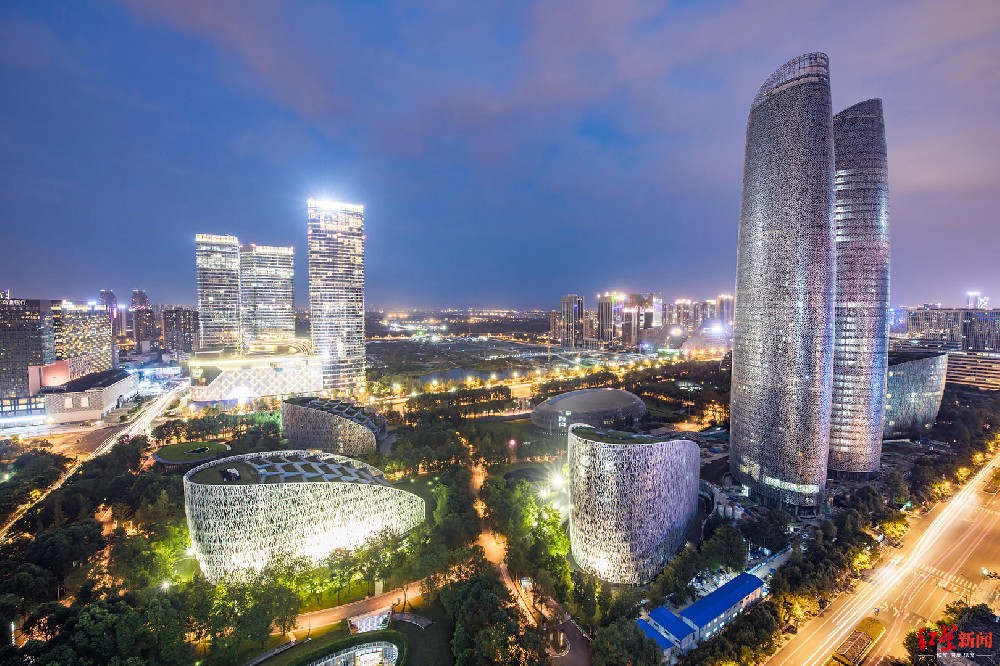 【2025丽水夜场招聘】日薪1000+领队直招丨生态经济赋能新赛道，高薪机遇点亮山城未来！